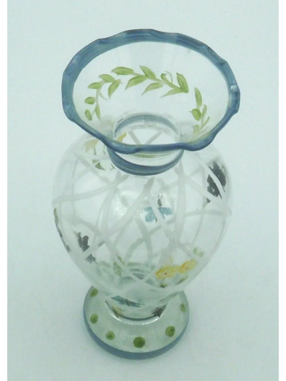 Tracy Porter Lattice Vase Butterfly Grapes Flowers Ruffle Top Hand Painted